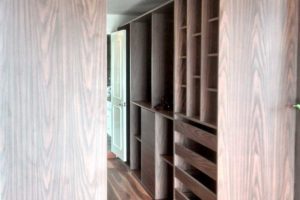 closet1