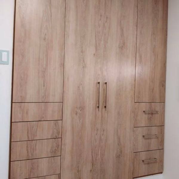 Closet-Pau-1