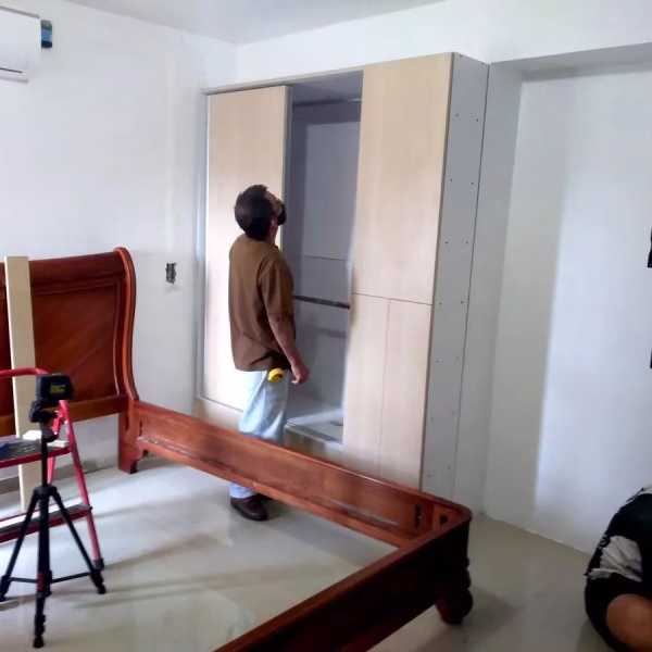 Closet CEICA